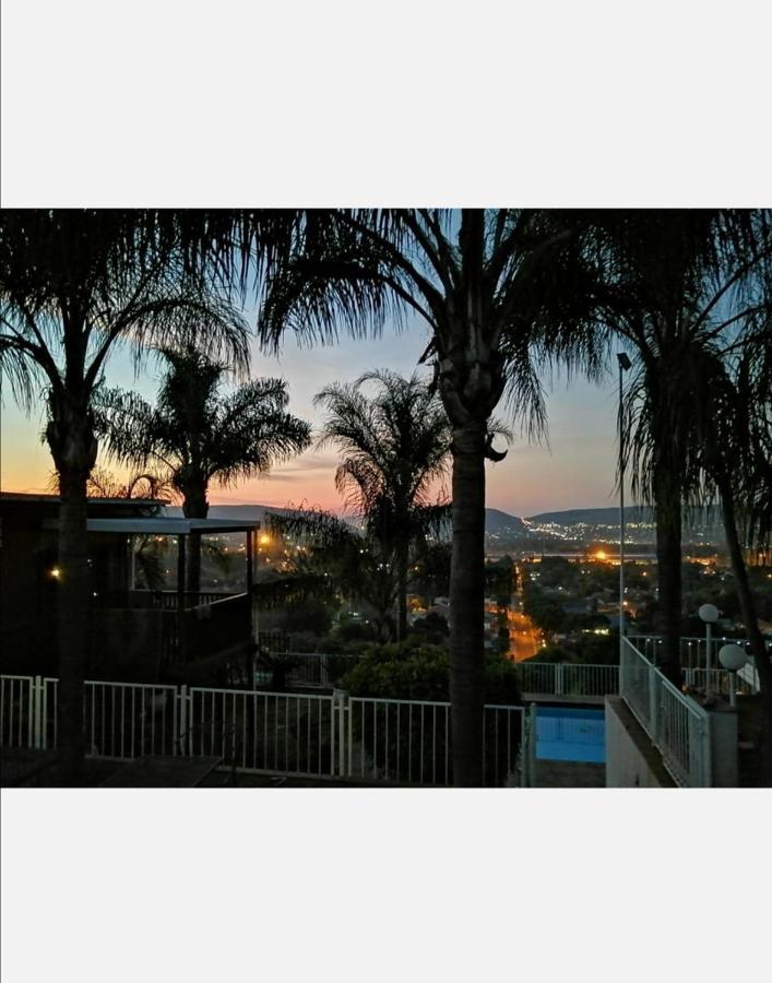 Palm View Guest House Pretoria-Noord Exterior foto