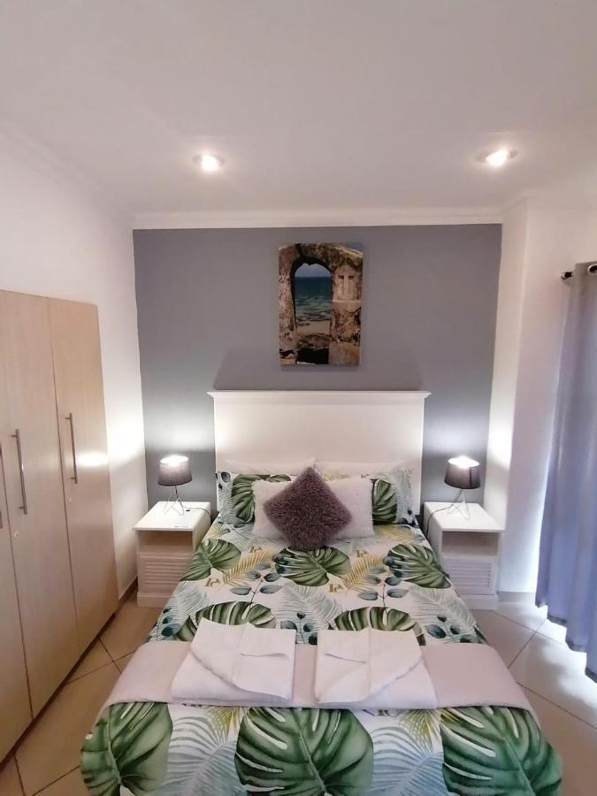 Palm View Guest House Pretoria-Noord Exterior foto